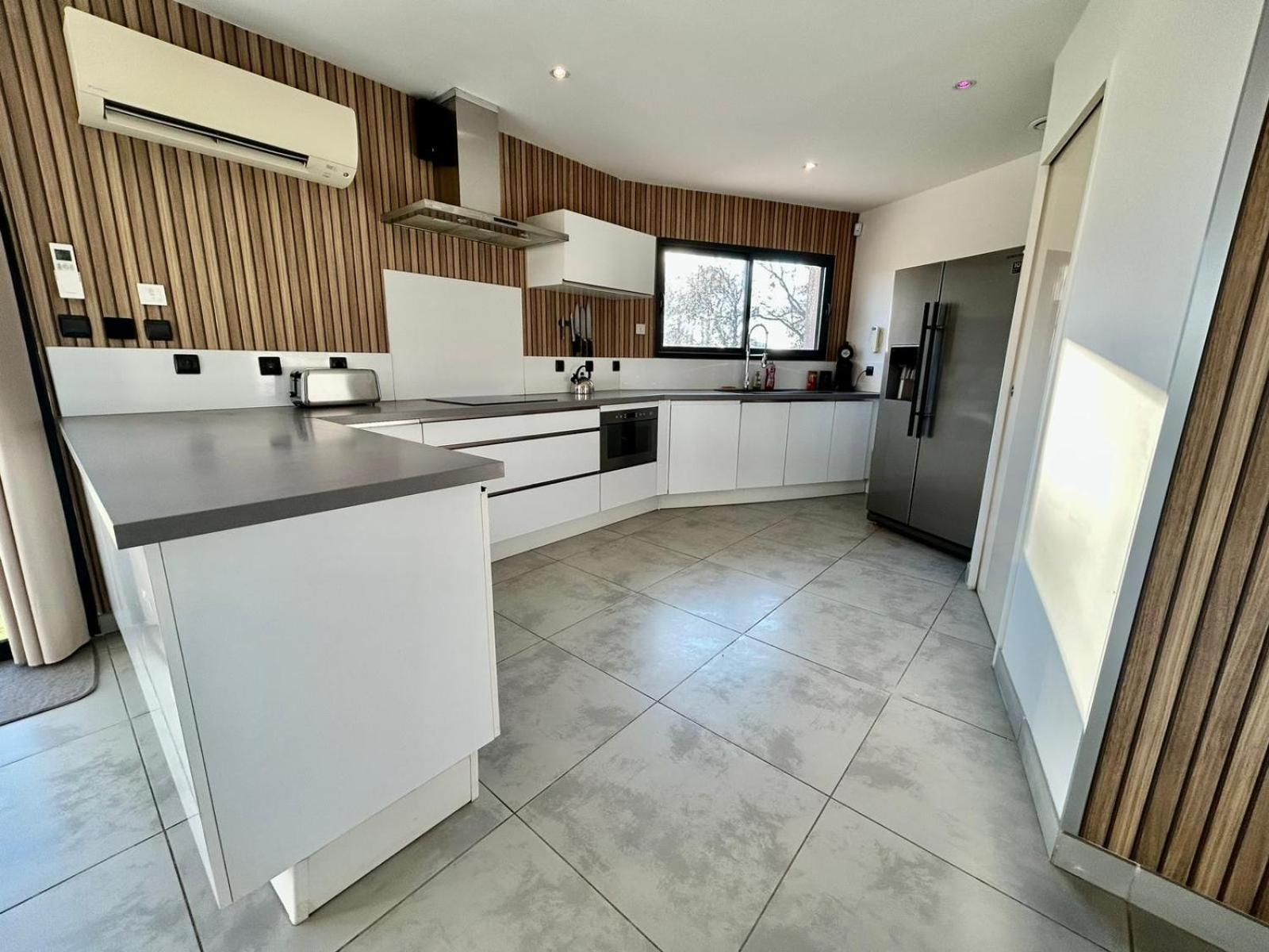Maison Moderne Au Calme Avec Billard, Jacuzzi, Bain A Remous, Piscine, Babyfoot Labastide-du-Temple Luaran gambar